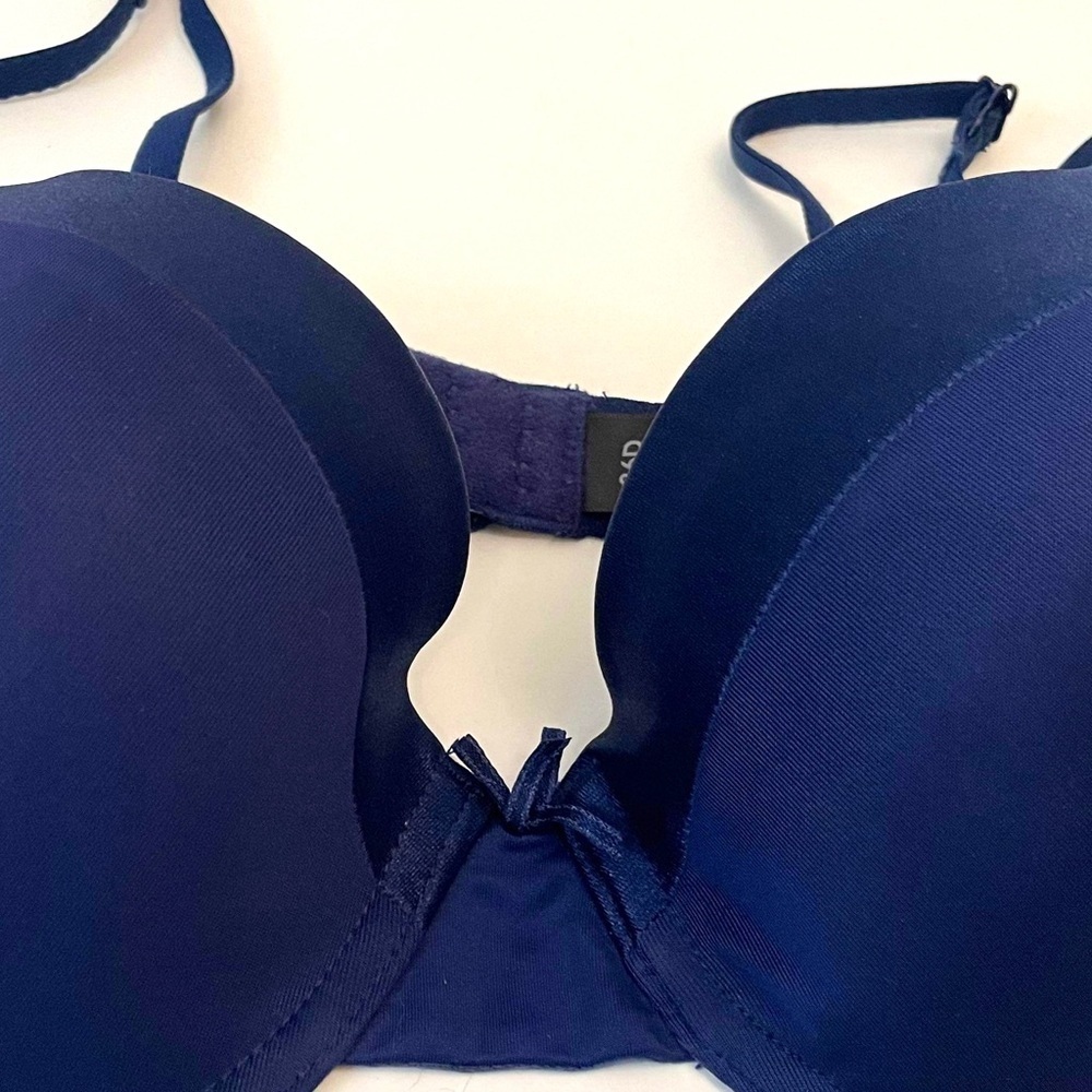 George Navy Bra with Satin Trim. Size 36D - Picture 2 of 7
